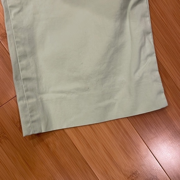 Jones New York Signature Green Capris 12 - Picture 3 of 8